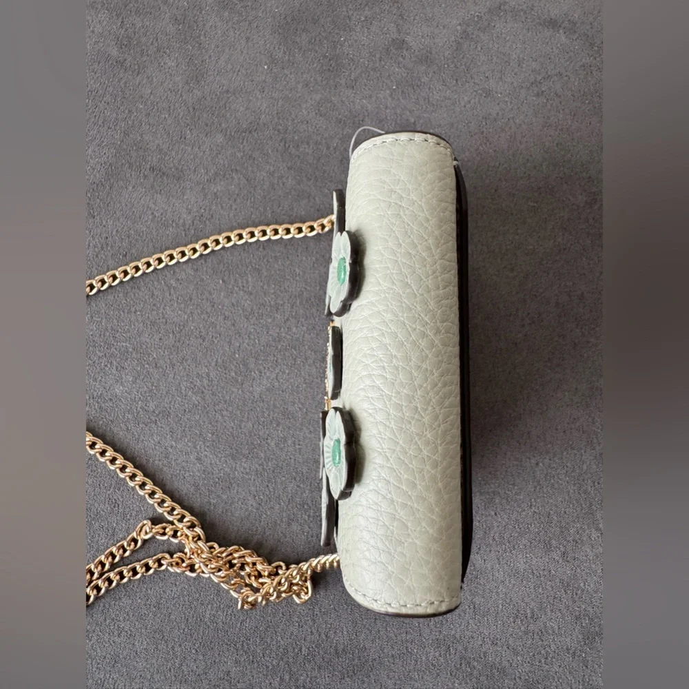 Coach Mint Green Mini Wallet with Gold Chain NWT - Picture 6 of 9